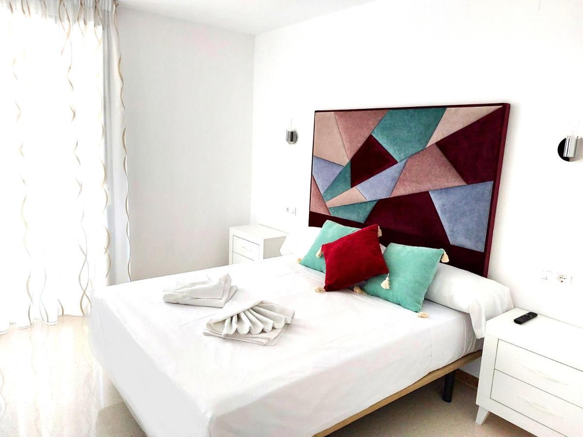 بينايدورم Luxury 3 Dormitorios Frente Al Mar En Las Marinas By Sonneil Rentals المظهر الخارجي الصورة